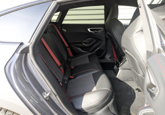 Новый Audi A5 Liftback 2025 (12 фото)