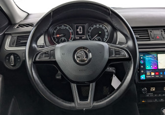 Подержанный автомобиль Skoda Rapid Liftback 2018 года (22 фото)