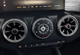 Подержанный автомобиль Tank 300 2023 года (21 фото)