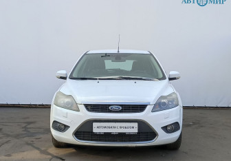 Подержанный автомобиль Ford Focus Hatchback 2009 года (2 фото)