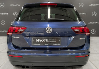 Подержанный автомобиль Volkswagen Tiguan 2017 года (6 фото)
