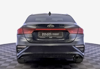 Подержанный автомобиль Kia Cerato Sedan 2020 года (6 фото)