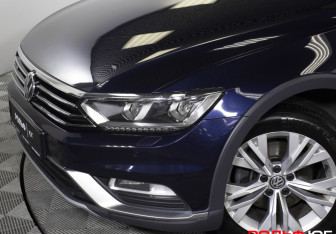 Подержанный автомобиль Volkswagen Passat Wagon 2016 года (24 фото)