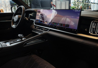 Подержанный автомобиль Geely Monjaro 2025 года (7 фото)