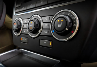 Подержанный автомобиль Land Rover Freelander 2014 года (27 фото)