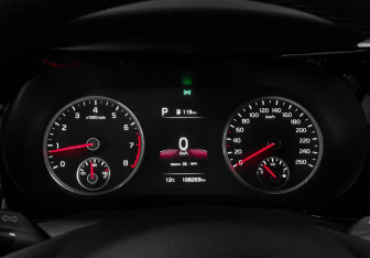 Подержанный автомобиль Kia K5 2021 года (12 фото)