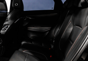 Подержанный автомобиль Geely Tugella 2023 года (12 фото)