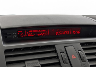 Подержанный автомобиль Mazda 6 Liftback 2012 года (26 фото)