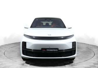 Подержанный автомобиль LiXiang L7 2023 года (2 фото)