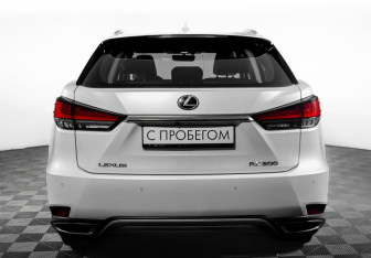 Подержанный автомобиль Lexus RX 2020 года (6 фото)