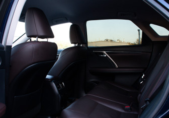 Подержанный автомобиль Lexus RX 2019 года (13 фото)