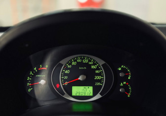 Подержанный автомобиль Hyundai Tucson 2008 года (11 фото)