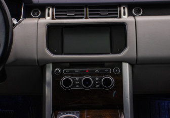 Подержанный автомобиль Land Rover Range Rover 2016 года (14 фото)