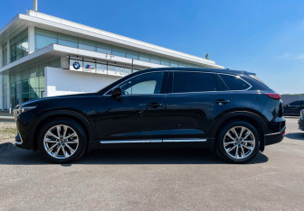 Подержанный автомобиль Mazda CX-9 2018 года (8 фото)