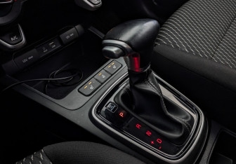 Подержанный автомобиль Kia Rio Sedan 2020 года (27 фото)