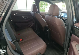 Подержанный автомобиль Jetour X90 2023 года (18 фото)