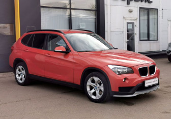 Подержанный автомобиль BMW X1 2014 года (3 фото)