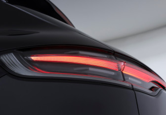 Подержанный автомобиль Porsche Macan 2019 года (26 фото)