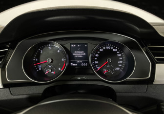 Подержанный автомобиль Volkswagen Passat Wagon 2018 года (11 фото)