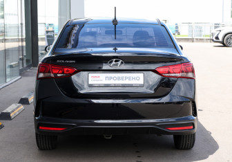 Подержанный автомобиль Hyundai Solaris Sedan 2021 года (6 фото)