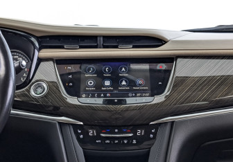 Подержанный автомобиль Cadillac XT6 2020 года (17 фото)