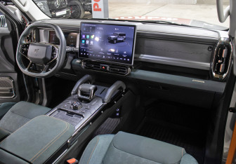 Подержанный автомобиль Jetour T2 2024 года (11 фото)