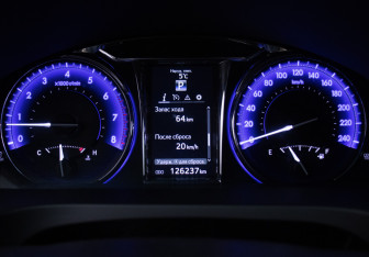 Подержанный автомобиль Toyota Camry Sedan 2018 года (12 фото)