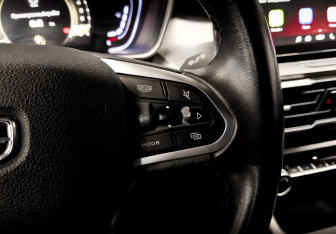 Подержанный автомобиль Geely Coolray 2022 года (24 фото)