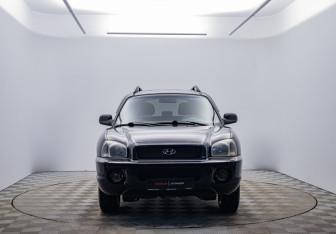 Подержанный автомобиль Hyundai Santa Fe 2003 года (2 фото)