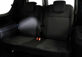 Подержанный автомобиль LADA (ВАЗ) Largus Wagon 2018 года (9 фото)