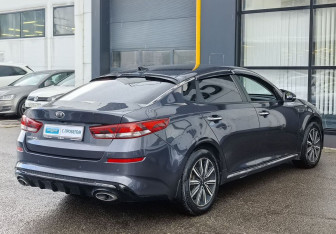 Подержанный автомобиль Kia Optima Sedan 2019 года (5 фото)