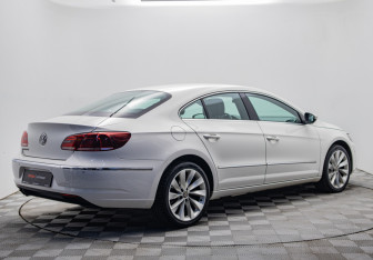 Подержанный автомобиль Volkswagen Passat CC 2014 года (5 фото)