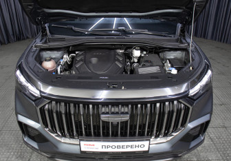 Подержанный автомобиль Geely Okavango 2024 года (9 фото)