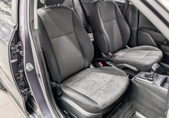 Подержанный автомобиль Kia Rio Hatchback 2021 года (18 фото)