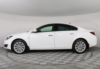 Подержанный автомобиль Opel Insignia Sedan 2014 года (8 фото)