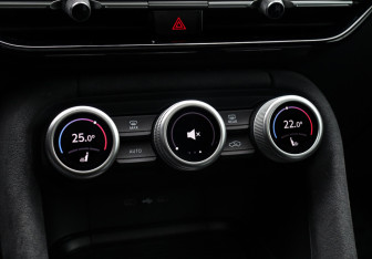 Подержанный автомобиль Skoda Kodiaq 2025 года (24 фото)