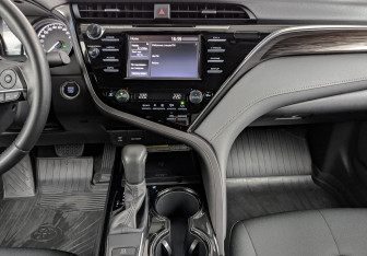 Подержанный автомобиль Toyota Camry Sedan 2020 года (17 фото)