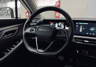 Подержанный автомобиль BAIC U5 Plus 2023 года (12 фото)