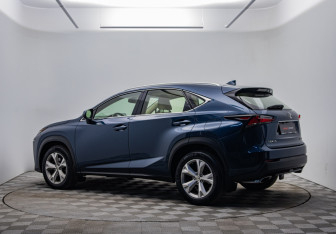 Подержанный автомобиль Lexus NX 2015 года (3 фото)