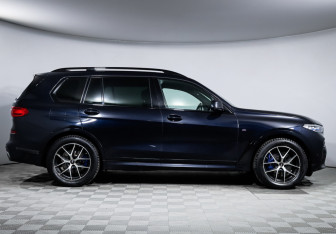 Подержанный автомобиль BMW X7 2019 года (4 фото)