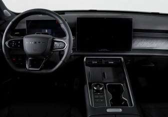 Подержанный автомобиль Chery Tiggo 9 2024 года (12 фото)