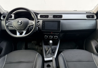 Подержанный автомобиль Renault Arkana 2021 года (12 фото)