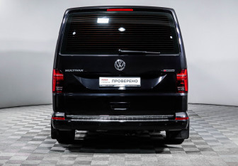 Подержанный автомобиль Volkswagen Multivan 2020 года (6 фото)