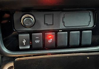 Подержанный автомобиль Mitsubishi Outlander 2021 года (13 фото)