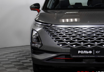 Подержанный автомобиль Omoda C5 2023 года (26 фото)