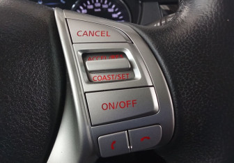 Подержанный автомобиль Nissan X-Trail 2016 года (17 фото)
