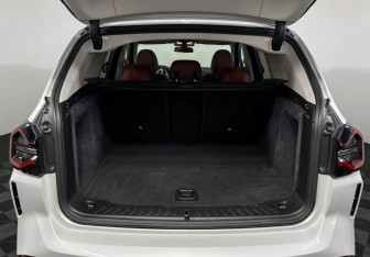 Подержанный автомобиль BMW X3 2022 года (9 фото)