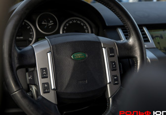 Подержанный автомобиль Land Rover Range Rover Sport 2008 года (11 фото)