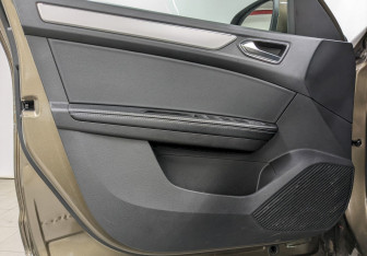 Подержанный автомобиль Renault Arkana 2021 года (11 фото)