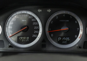 Подержанный автомобиль Volvo XC90 2012 года (12 фото)